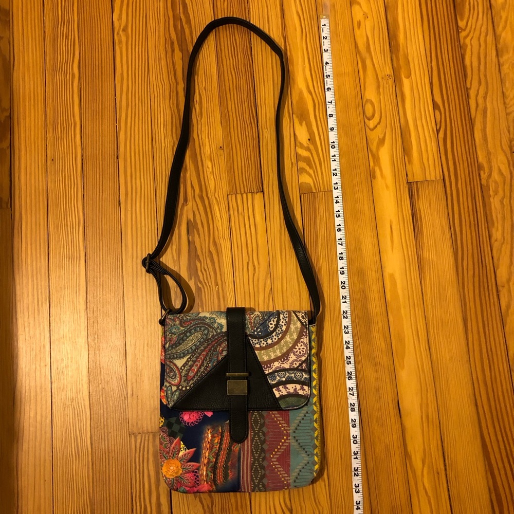 Boho floral and paisley crossbody bag with adjustable strap - Picture 13 of 16